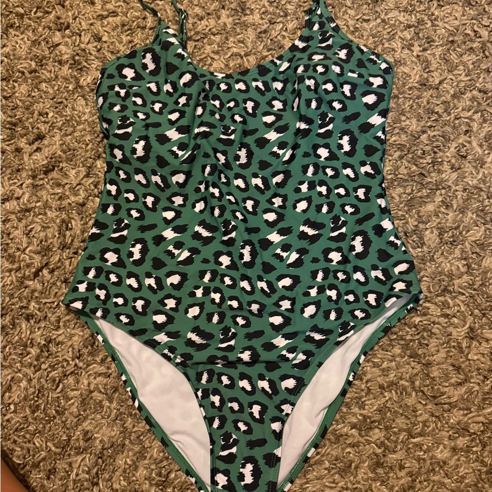 Cupshe Green and Black Animal Print Swimsuit large